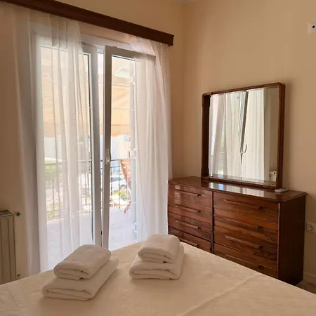 Xenia Aparthotel 4*