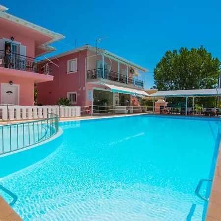 Xenia Ξενοδοχείο με διαμερίσματα Βασιλική