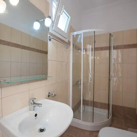 Ξενοδοχείο με διαμερίσματα Xenia 3*