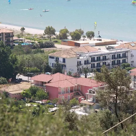 Ξενοδοχείο με διαμερίσματα Xenia Βασιλική